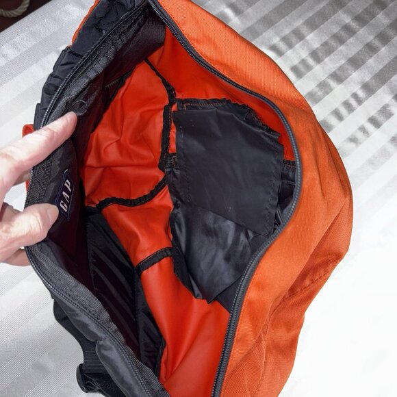 VTG GAP Sling Bag Backpack ORANGE Crossbody Shoulder Tactical Gorpcore Y2K EUC - Picture 5 of 11